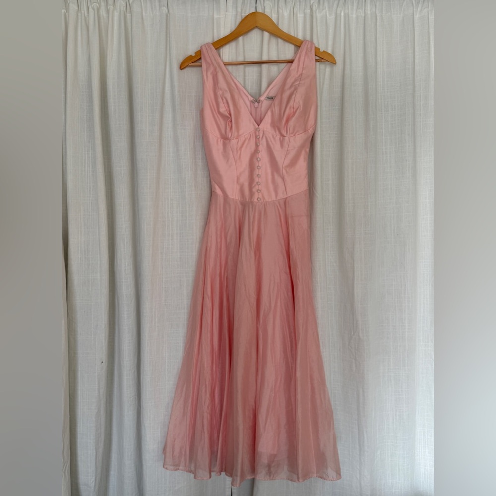 House of CB “Samira” Pink Chiffon Button Dress - Picture 3 of 6